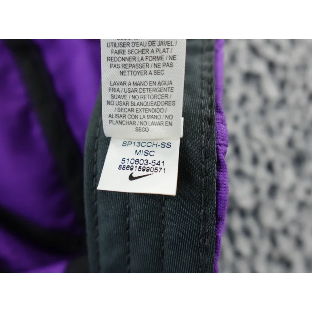 Nike Golf Hat Cap Strapback Purple 510603-541 SAMPLE Silver Embroider Ventilated